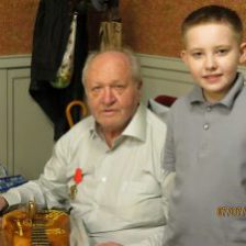 Син Діни Пронічевої Володимир та її правнук