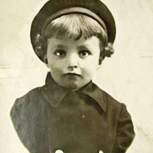 Син Лії, Валентин Бубнов, у віці трьох років